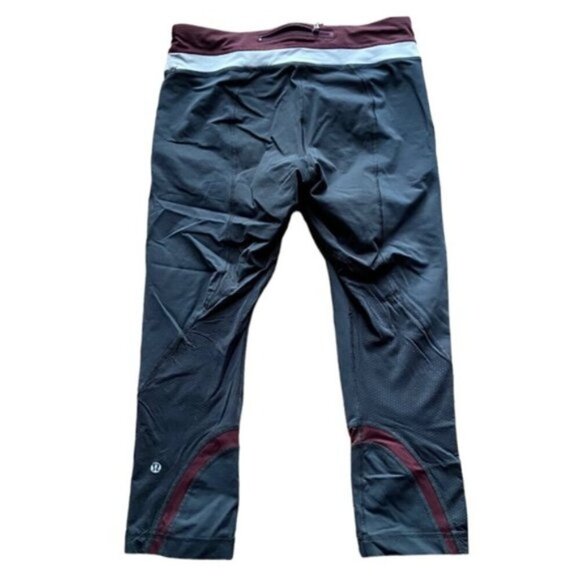 Lululemon Run: Inspire Crop II Deep Coal / Bordeaux Drama / Pretty Pink size 8 - Picture 7 of 8